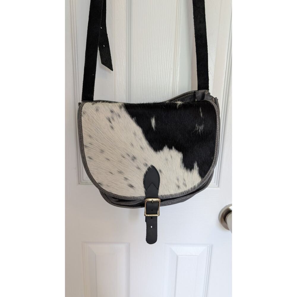 Animal Print Cowhide Leather Shoulder Bag Buckle Closure Gold Hardware Women